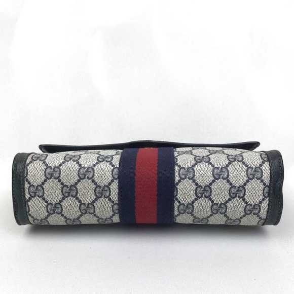 SOLD 🔴 🌟 Authentic Gucci pouch - Picture 3 of 9